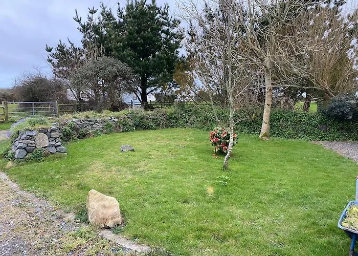 Idyllic Cornish Retreat At Puffin Lodge